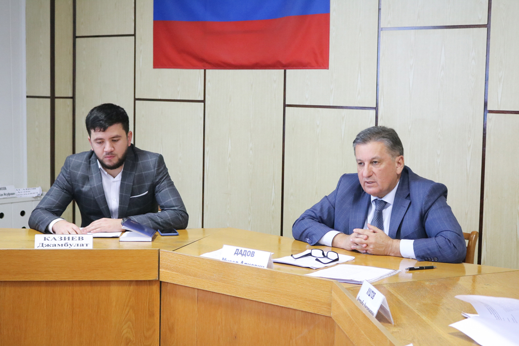 Об обеспечении общественной безопасности и правопорядка в период проведения новогодних праздничных мероприятий