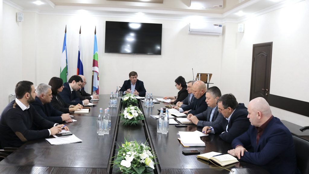Вопросы поставлены на контроль