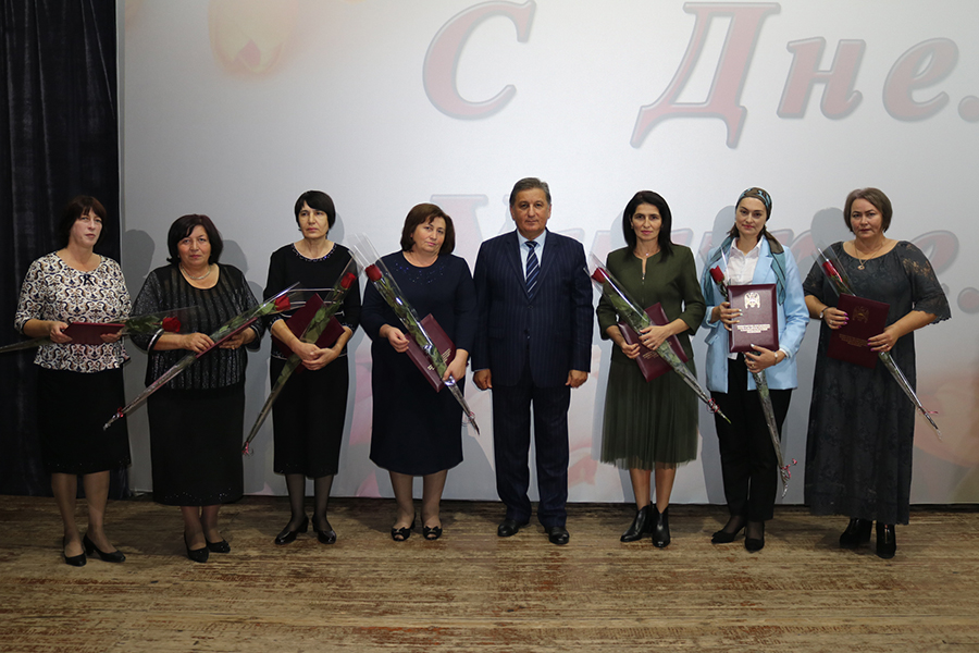 Чествование лучших учителей